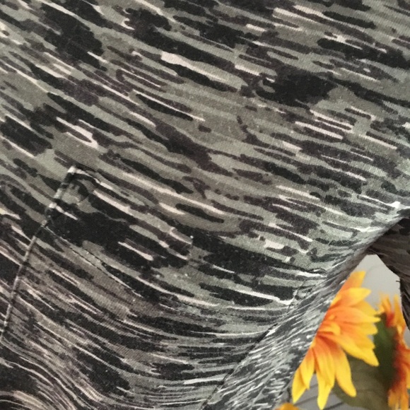 Lularoe High/low hem dress with pockets - Picture 2 of 9